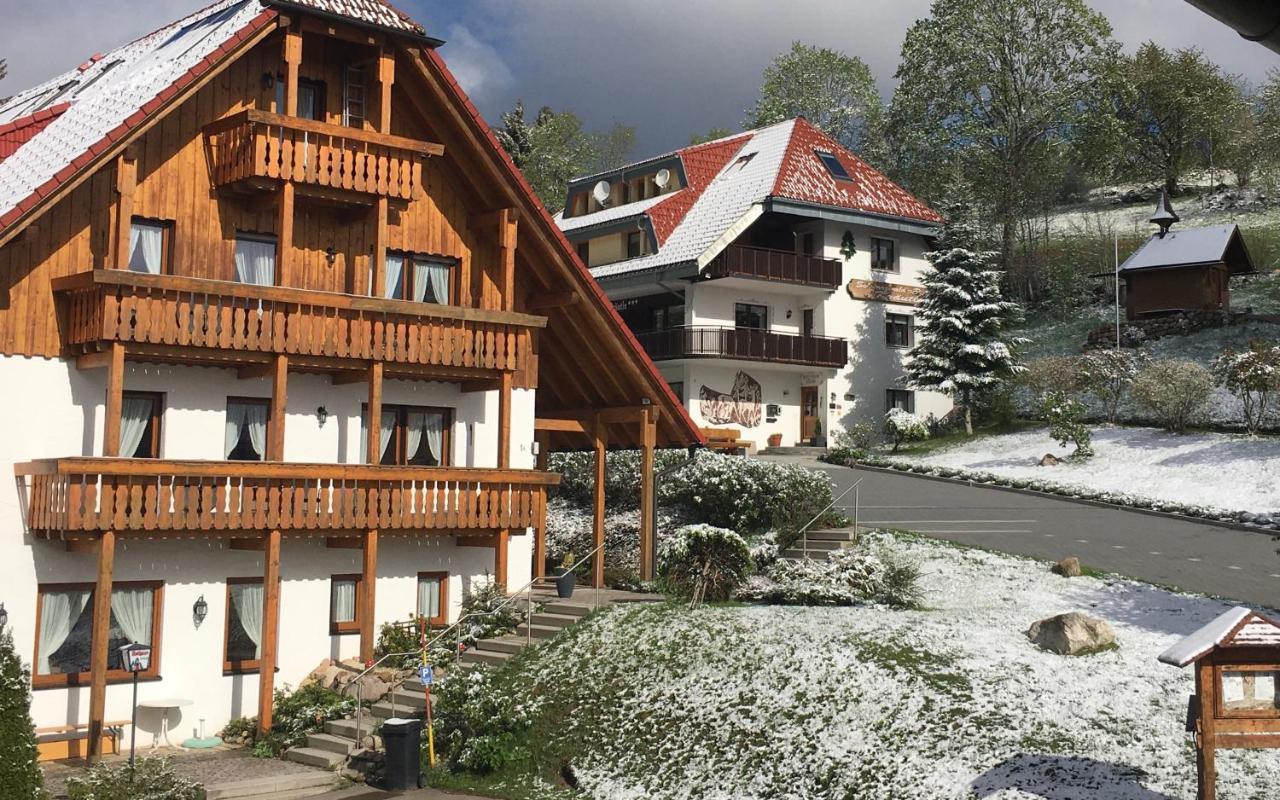 Schwarzwald-Hotel Kraeutle Feldberg  Exteriör bild